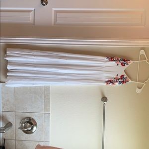 White maxi dress